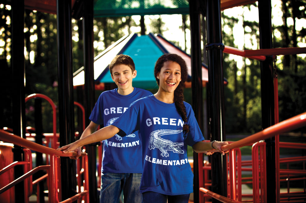 grade school students in spirit shirt 